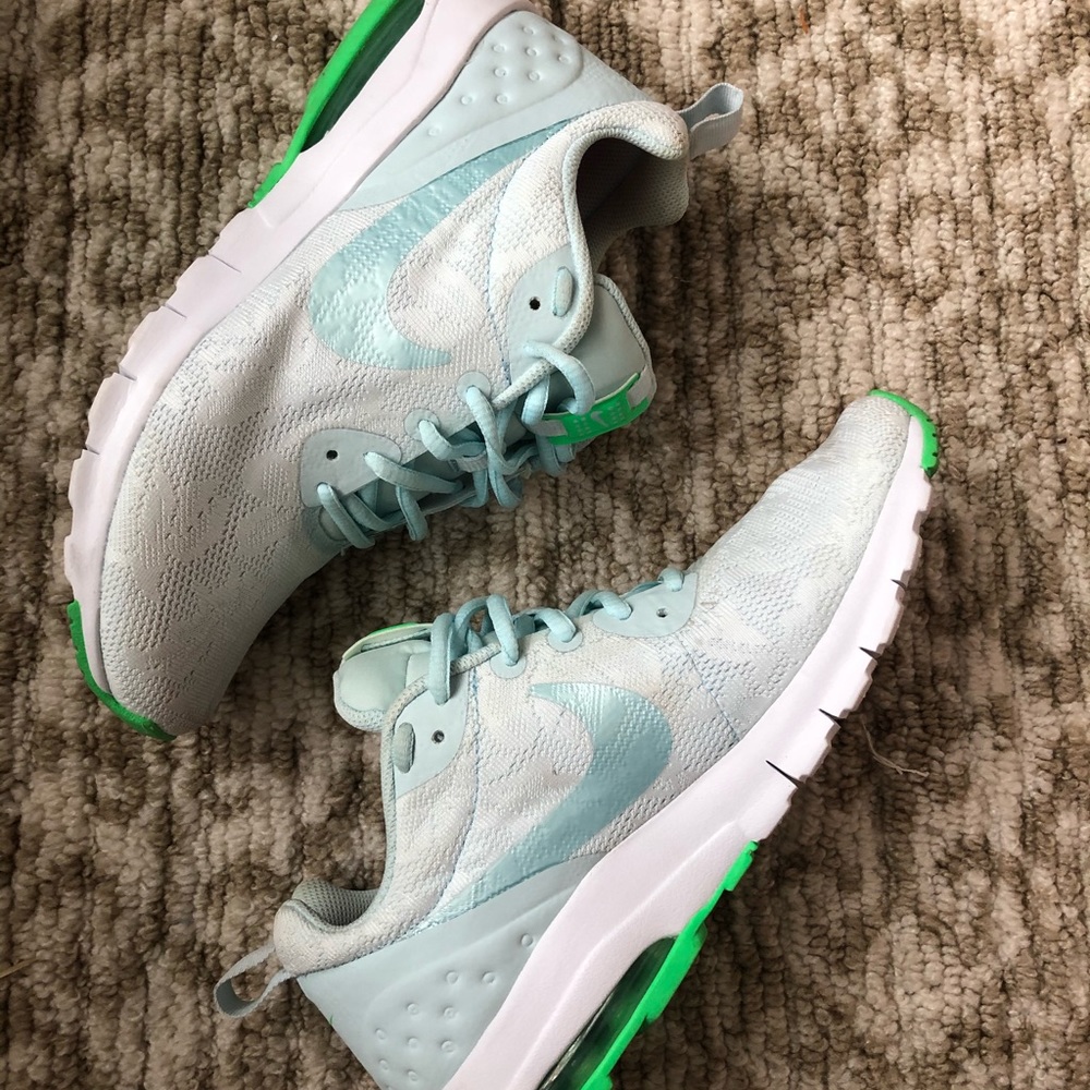 Nike Air. Women’s Size 8.5